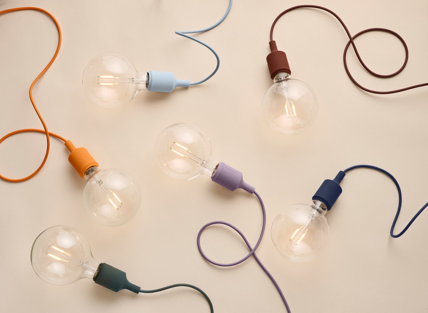 /cdn-cgi/image/width=1500,quality=85,format=auto/globalassets/content-media/images/02.-concept-images/e27-concept-group-landscape-muuto-4000x2927.jpg