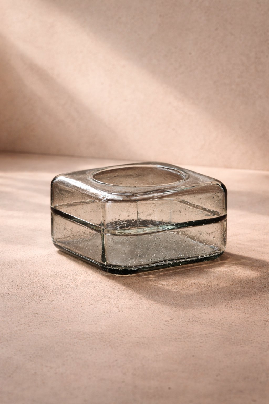 /cdn-cgi/image/width=1500,quality=85,format=auto/globalassets/content-media/images/20-year-and-3days/design-contest-003/gabriella-mozo-erosion-container-winner-muuto-design-contest-002-6.png