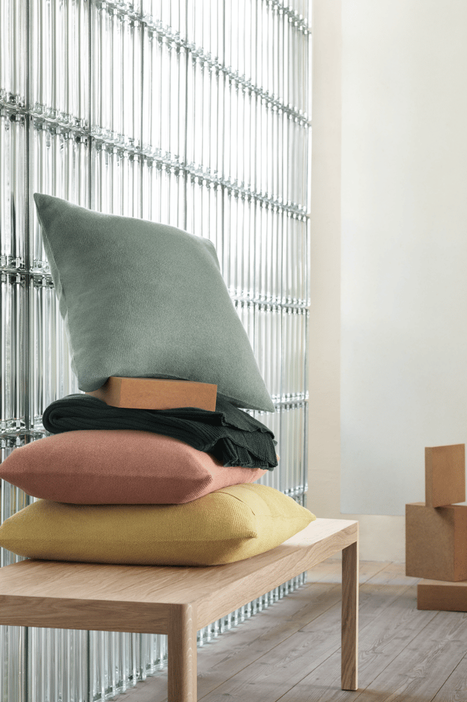 layer-cushion-lifestyle-image-23-roll-up-image.png