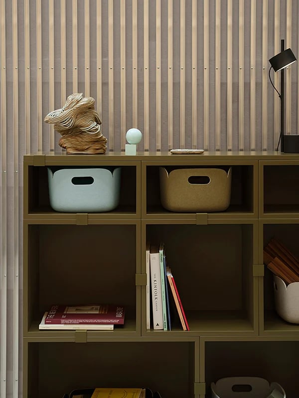 /cdn-cgi/image/width=1500,quality=85,format=auto/globalassets/content-media/images/accessories/office/stacked-brown-green-restore-basket-28-28-17-light-blue-brown-green-post-table-black-low-res.jpg