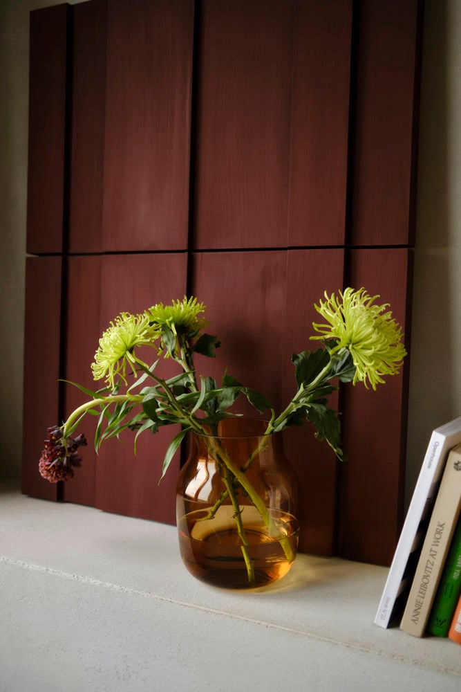 editorial-silent-vase-burnt-orangelow-res