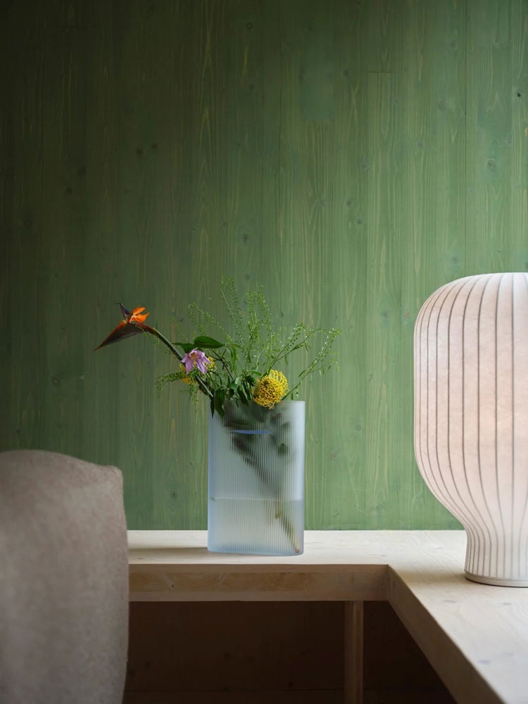 strand-table-lamp-h-59-ridge-vase-light-blue-frosted-glass-35-low-res