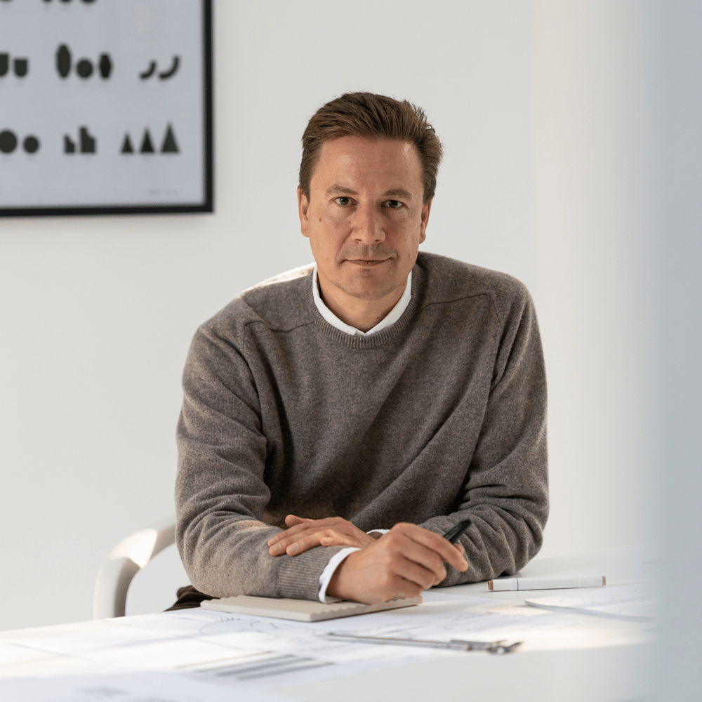 studio-visit-sylvain-willenz-lo-res-1284-11-square.png