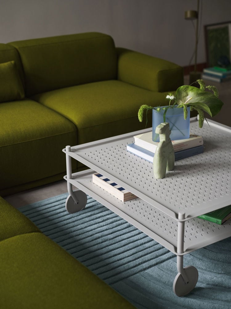 flow-coffee-table-grey-ridge-vase-16-light-blue-frosted-glass-connect-soft-vidar-956-relevo-rug-sage-green-2-muuto-low-res.jpg