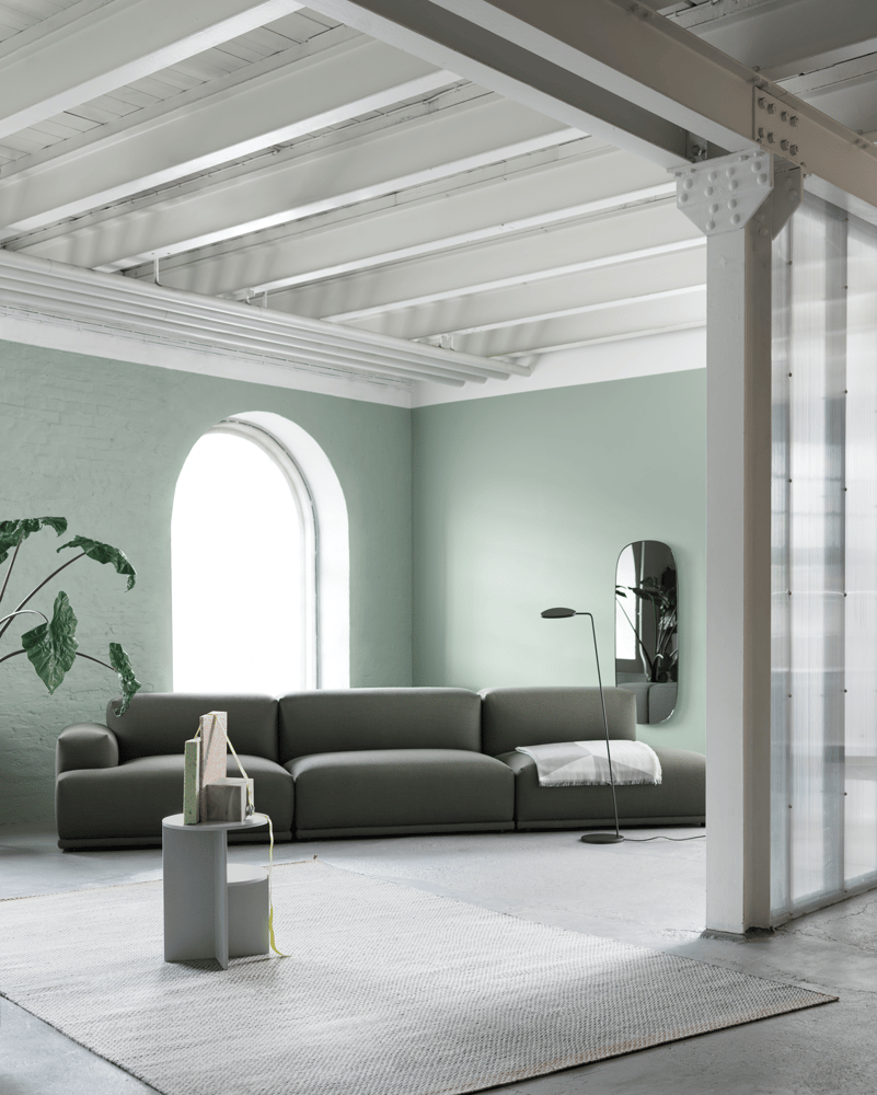 /cdn-cgi/image/width=1500,quality=85,format=auto/globalassets/content-media/images/pdp/in-situ/connect-sofa-fiord-961-halves-ply-leaf-floor-lamp-framed-mirror-org.png