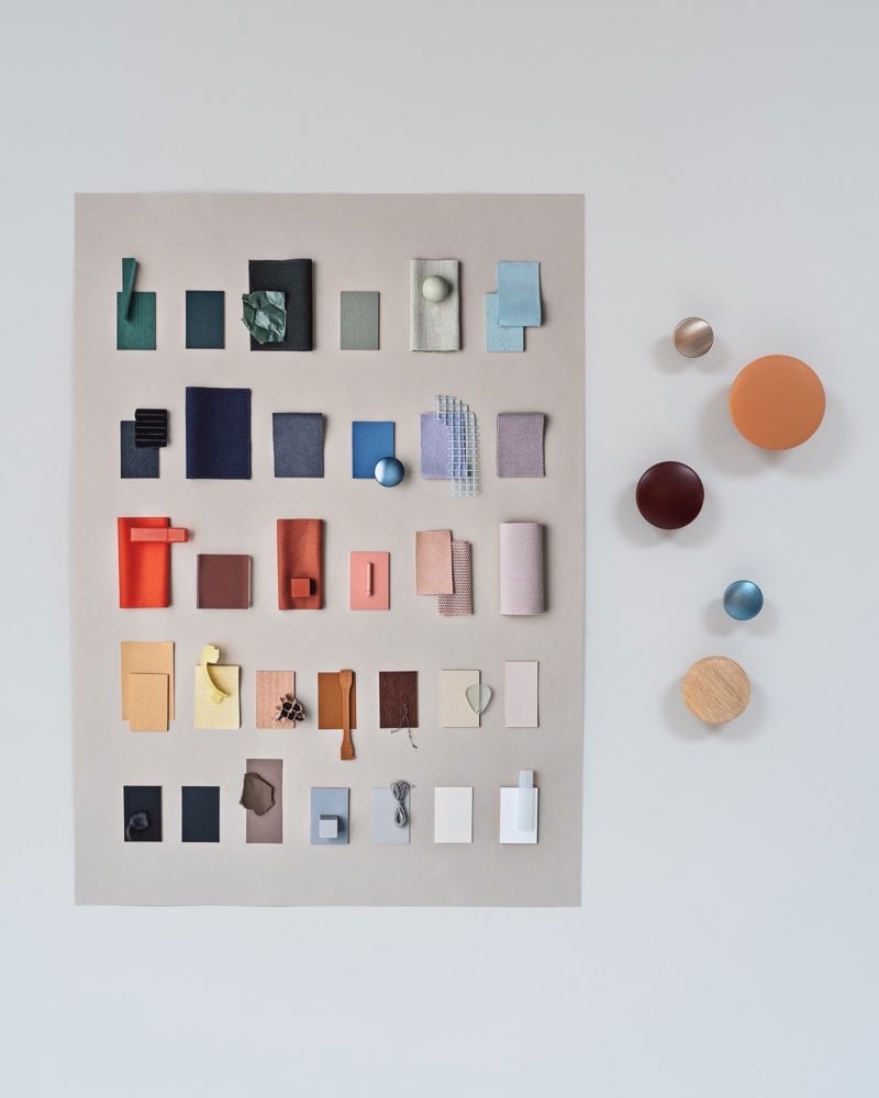 color-poster-hi