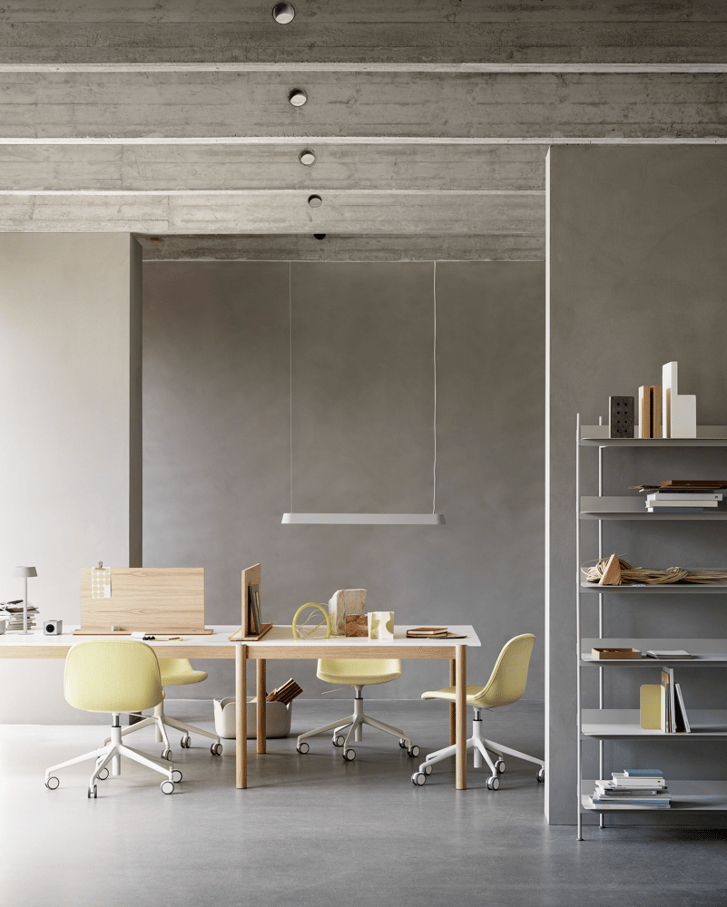 linear-system-modular-table-config-1-white-laminate-oak-fiber-side-swivel-castors-balder-432-linear-lamp-screens-compile-v2-muuto-org-article-tile-image