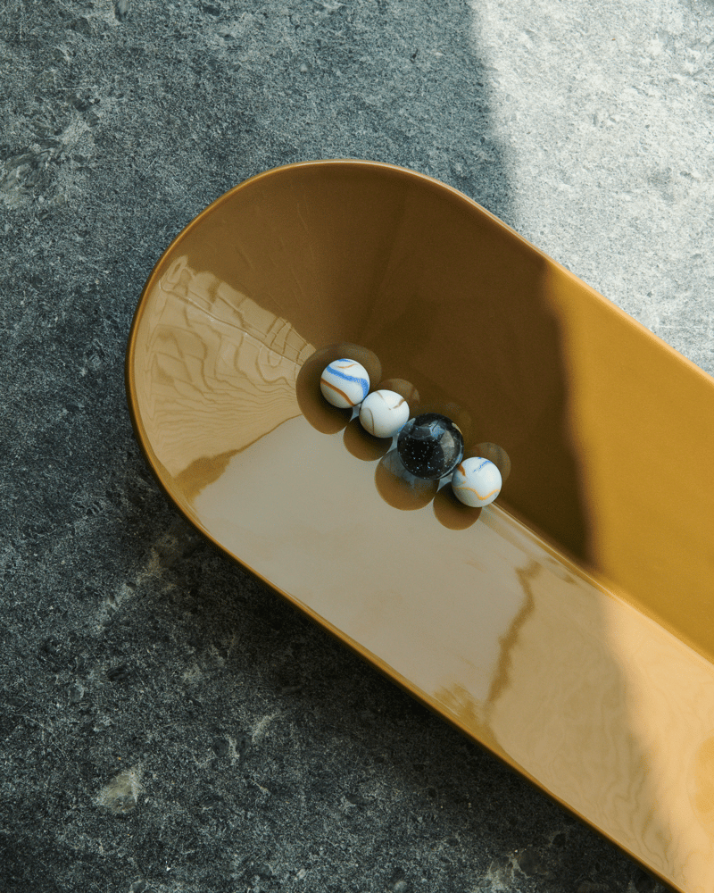 /cdn-cgi/image/width=1500,quality=85,format=auto/globalassets/content-media/images/pdp/mere-bowl/muuto-editorial-fall-2023-org-10-new.png