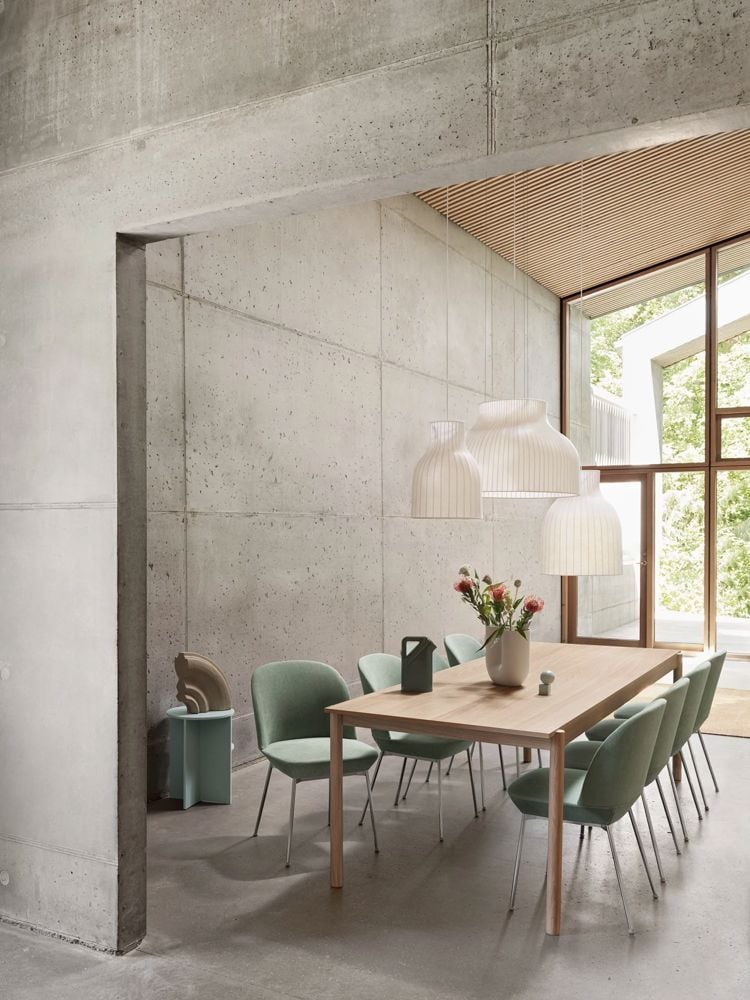 strand-pendant-lamp-lifestyle-image-34-roll-up-image