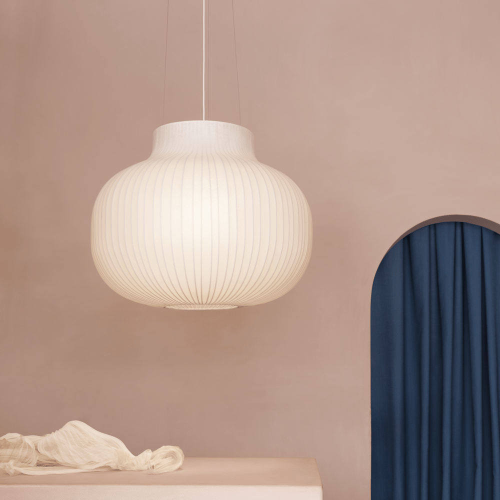 strand-pendant-lamp-lifestyle-image-11-square.png