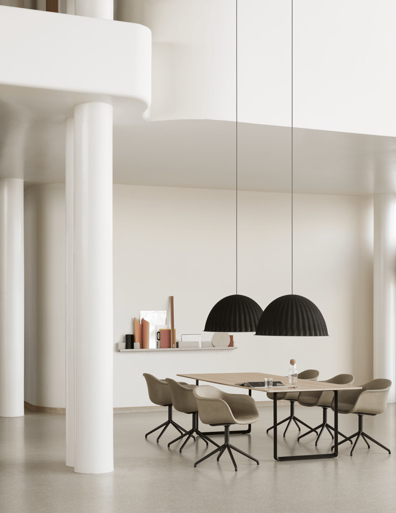 /cdn-cgi/image/width=1500,quality=85,format=auto/globalassets/content-media/images/plp/lighting/70-70-oak-meeting-under-the-bell-fiber-arm-refine-stone-folded-corky-muuto-org.png