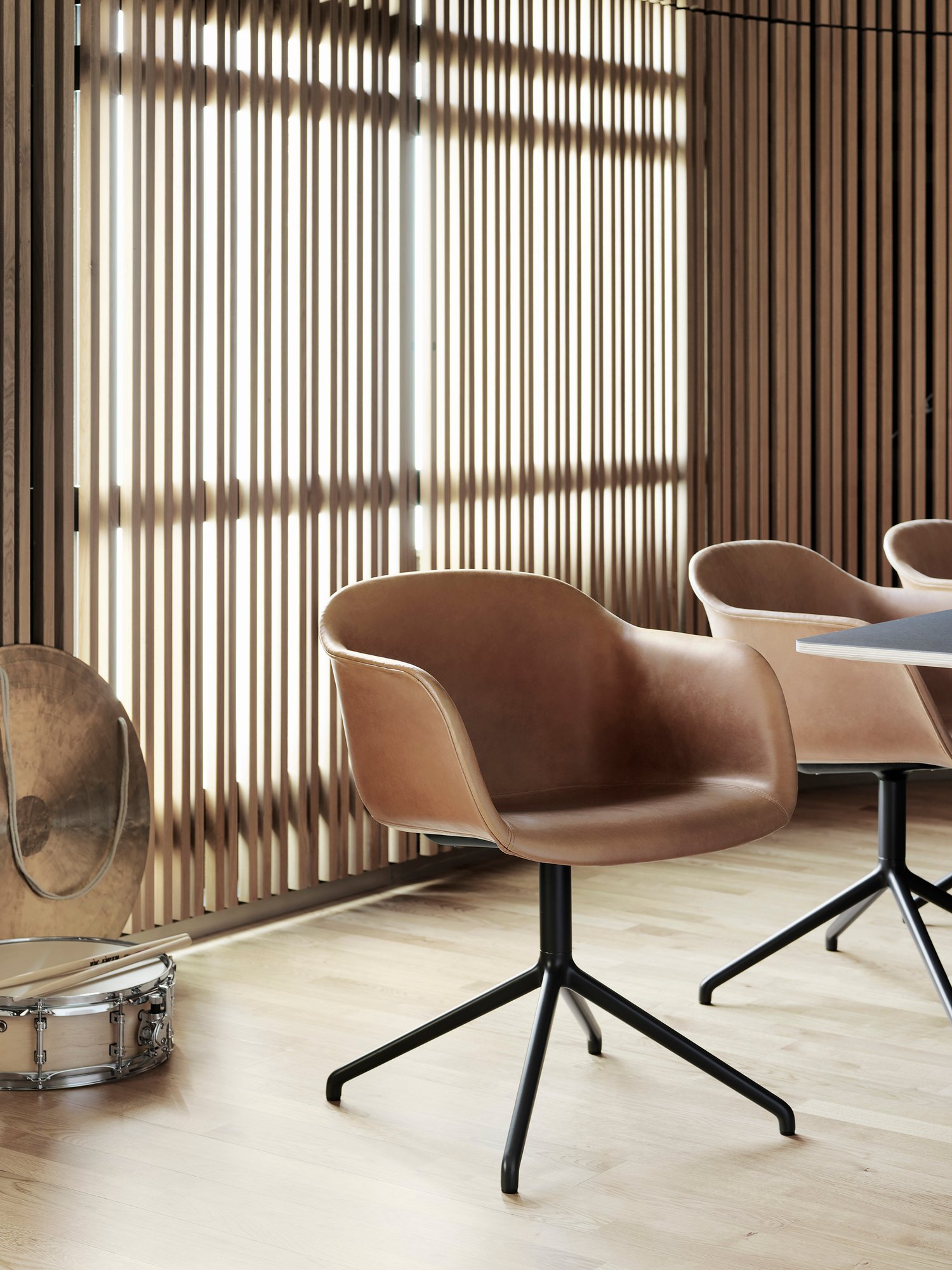 /cdn-cgi/image/width=1500,quality=85,format=auto/globalassets/content-media/images/plp/seating/office-chairs/fiberchair_leather.jpg