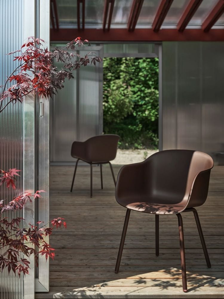 fiber-outdoor-armchair-brown-red-muuto-org