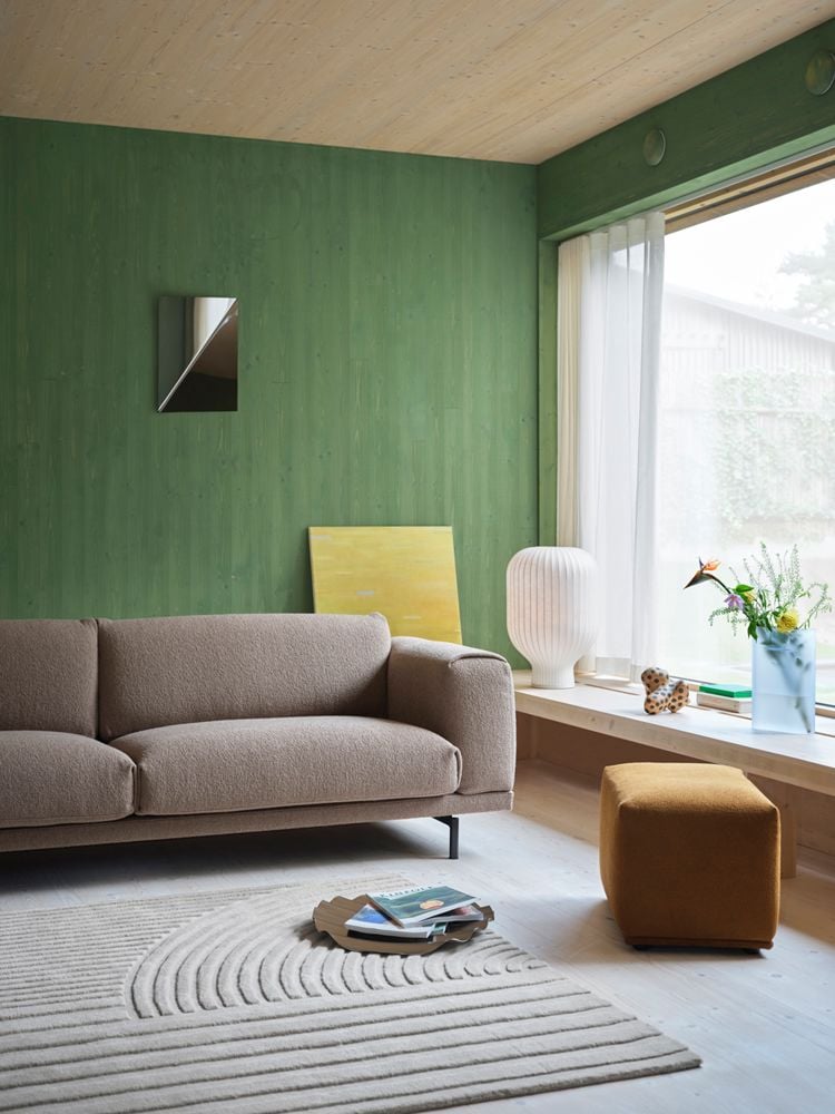 rest-sofa-3-seater-metal-legs-hearth-06-gaze-mirror-strand-table-lamp-59-relevo-off-white-echo-pouf-low-res