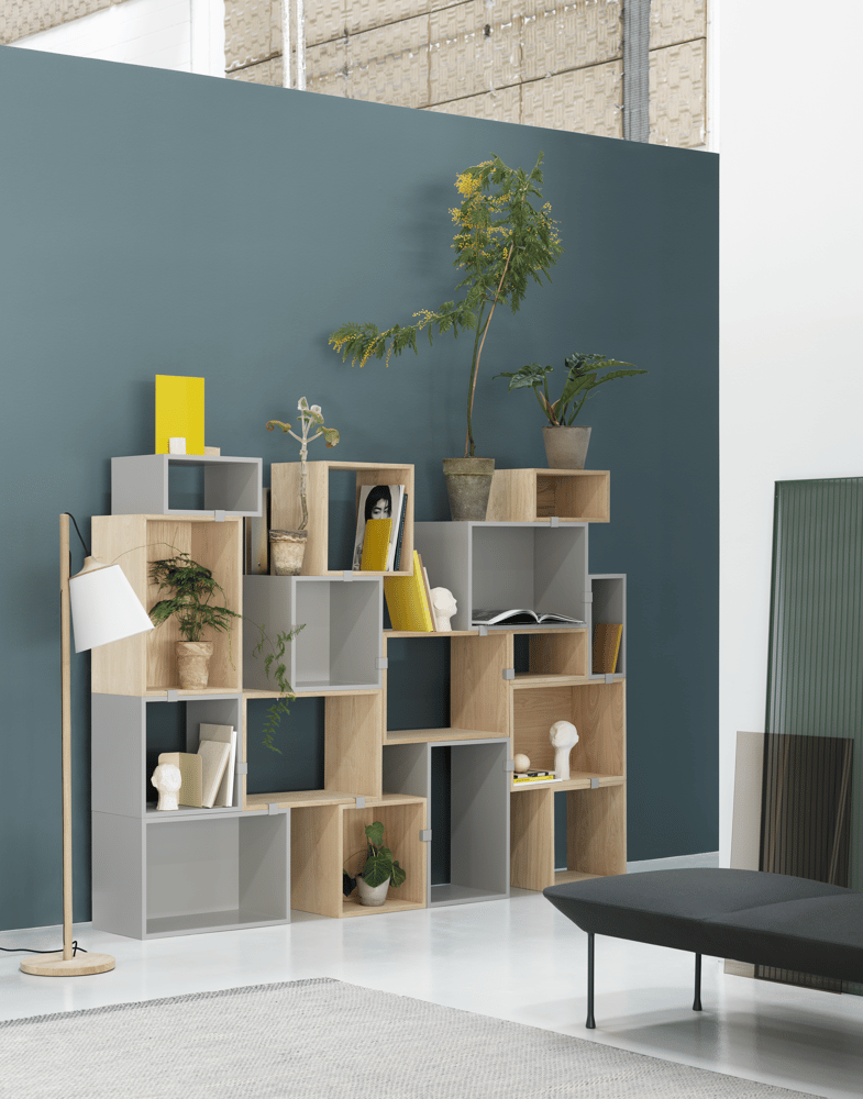 /cdn-cgi/image/width=1500,quality=85,format=auto/globalassets/content-media/images/plp/storage/modular-storage/stacked-config-10-light-grey-oak-pull-lamp-oslo-steelcut-180-ply-compile-org.png