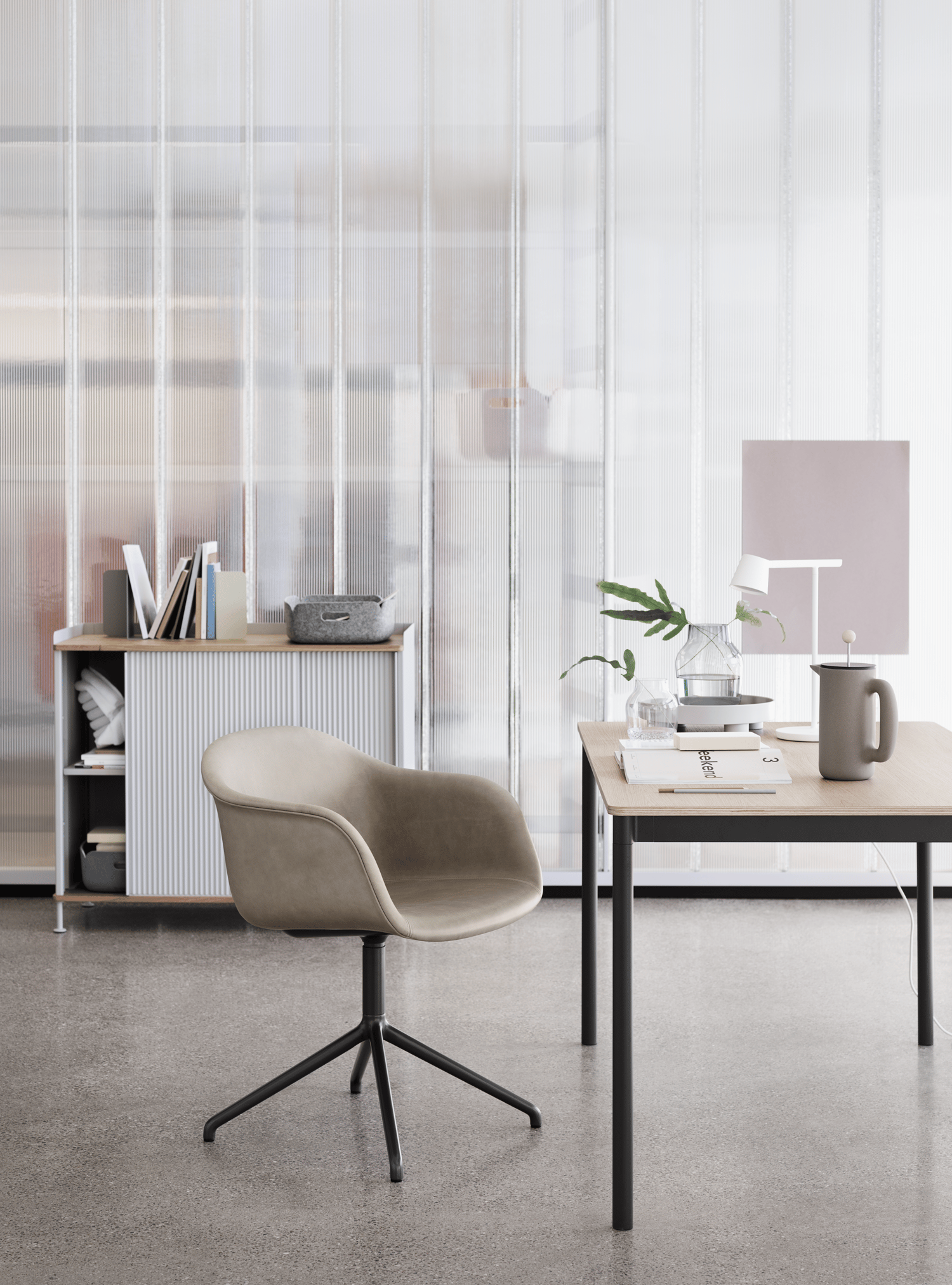 /cdn-cgi/image/width=1500,quality=85,format=auto/globalassets/content-media/images/plp/storage/office-storage/fiber-armchair-swivel-refine-stone-enfold-base-tip-platform-muuto-org.png