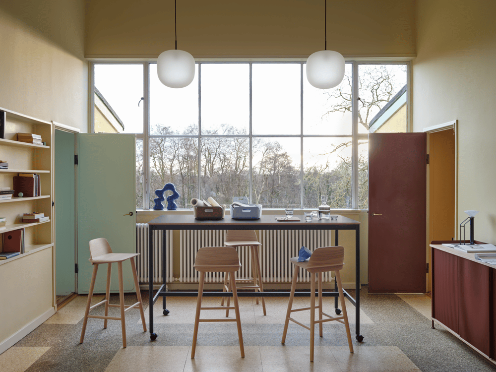 /cdn-cgi/image/width=1500,quality=85,format=auto/globalassets/content-media/images/plp/storage/sideboards/base-high-table-castors-190x85-h105-black-nerd-bar-enfold-148x45-h85-rime-37-deep-red-restore-brown-green-light-blue-muuto-org.png