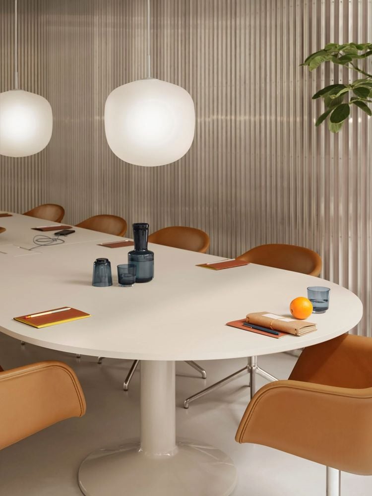 Where collaboration sparks - Midst Conference Table