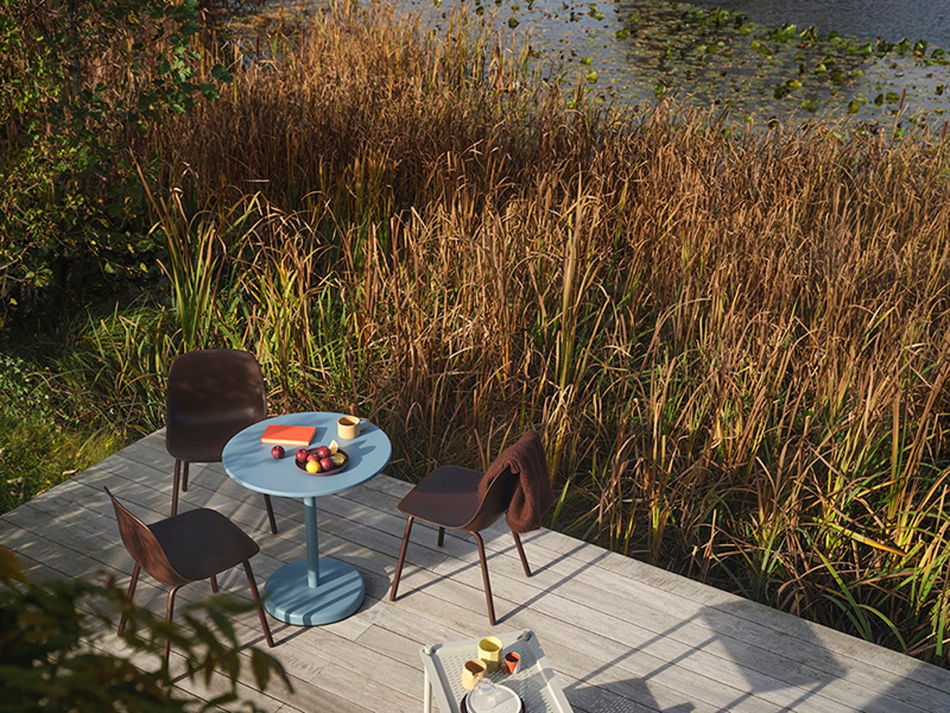 fiber-side-outdoor-brown-red-linear-steel-cafe-table-pale-blue-flow-trolley-grey-2-low-res.jpg