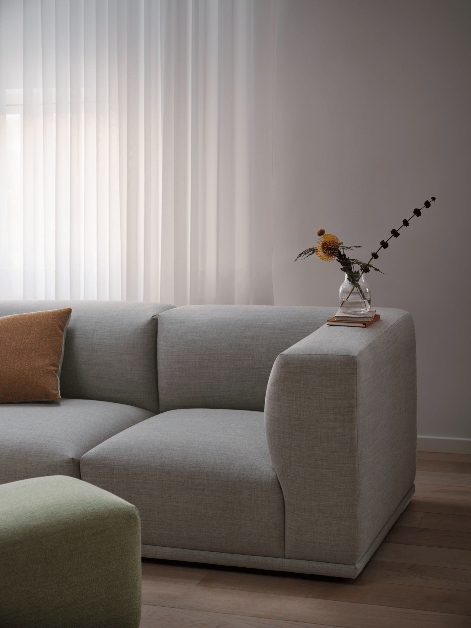 /cdn-cgi/image/width=1500,quality=85,format=auto/globalassets/content-media/images/products/shop-by-family/connect-modular-sofa/connect-remix-133-echo-ecriture-910-mingle-copper-brown-light-blue-silent-11-clear-muuto-org.png