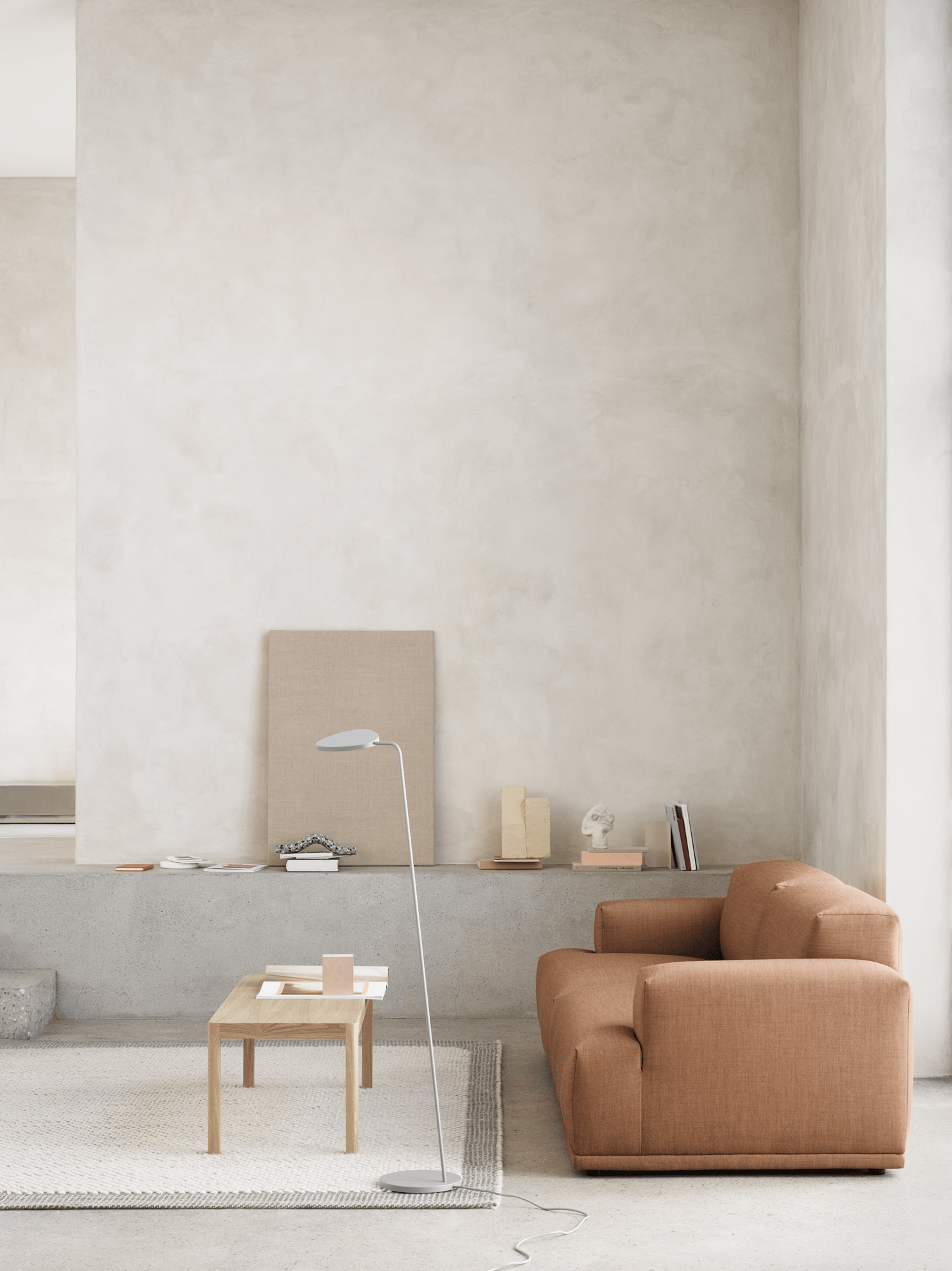/cdn-cgi/image/width=1500,quality=85,format=auto/globalassets/content-media/images/products/shop-by-family/connect-modular-sofa/workshop-coffee-table-oak-connect-remix-252-leaf-floor-grey-pebble-light-grey-muuto-org.png