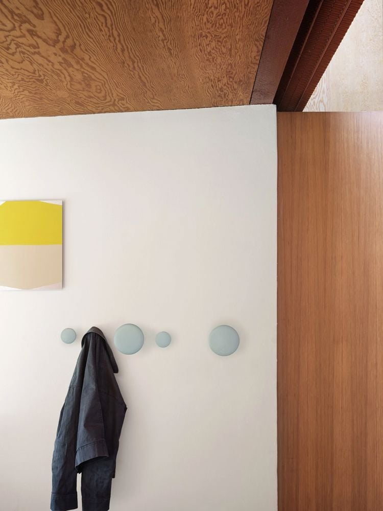 dots-wood-sage-green-o6-5-o9-muuto-org
