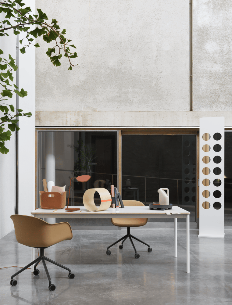 /cdn-cgi/image/width=1500,quality=85,format=auto/globalassets/content-media/images/products/shop-by-family/fiber-chair-family/slider/fiber-arm-chair-with-castors-base-table-leaf-lamp-restore-platform-tray-tub-jug-muuto-org.png