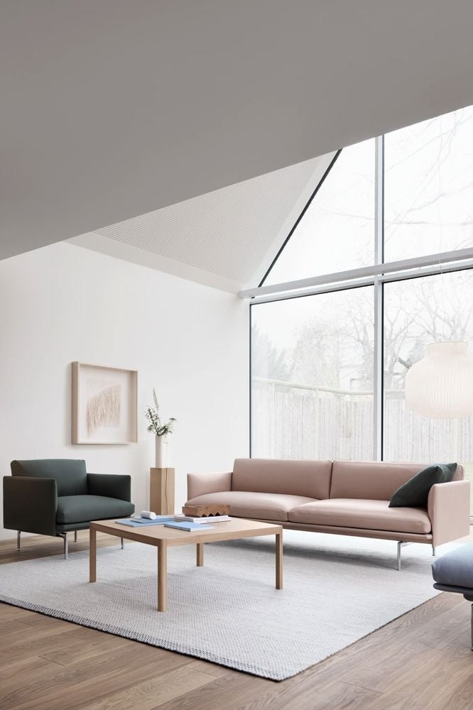 outline-sofa-series-lifestyle-image-23-roll-up-image