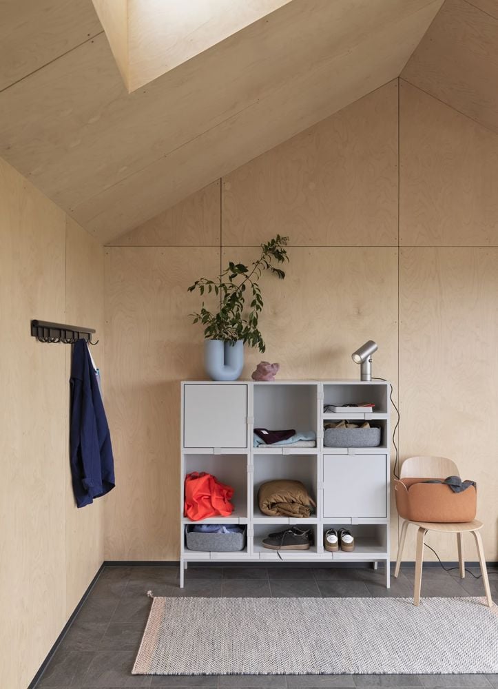 /cdn-cgi/image/width=1500,quality=85,format=auto/globalassets/content-media/images/products/shop-by-family/stacked-storage-system/slider/stacked-grey-coil-coat-rack-black-100-restore-tray-grey-visu-chair-restore-burnt-orange-ply-rug-muuto-org.jpg