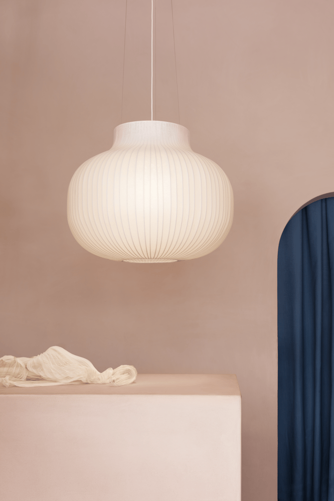 strand-pendant-lamp-lifestyle-image