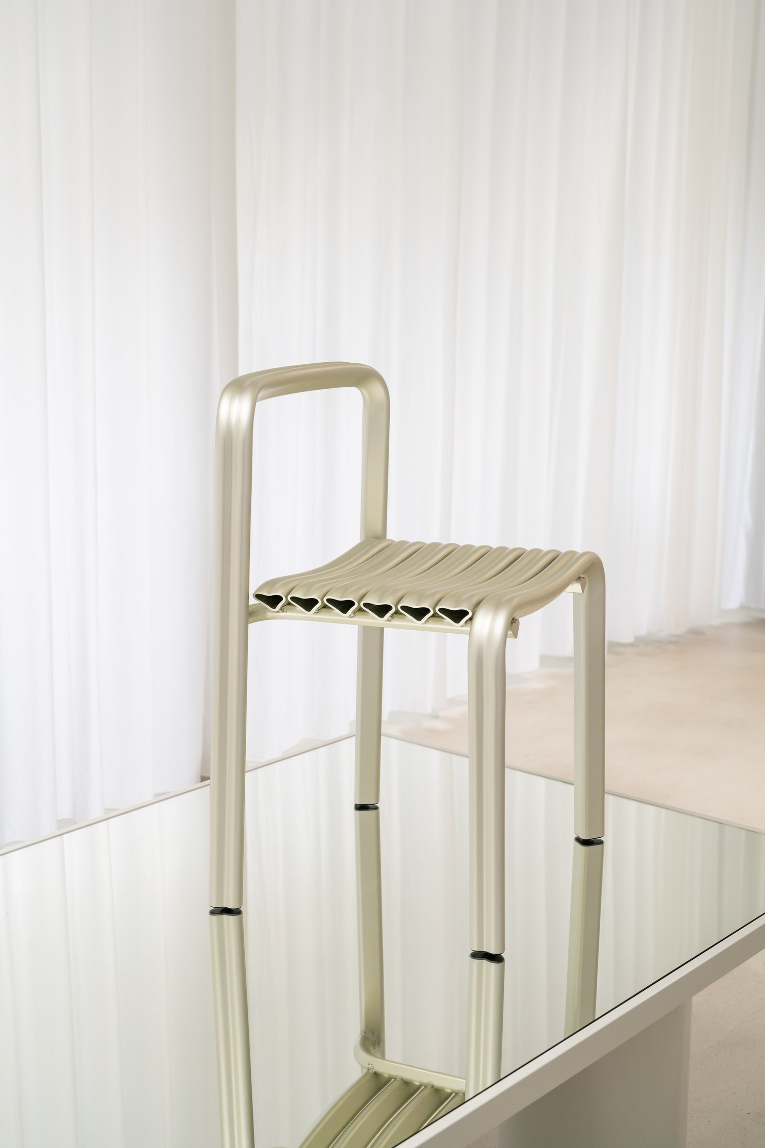 /cdn-cgi/image/width=1500,quality=85,format=auto/globalassets/katja--nanna/3days-landing-page/muuto-showroom-3dd-2026-close-to-heart-02-lo-res.jpg