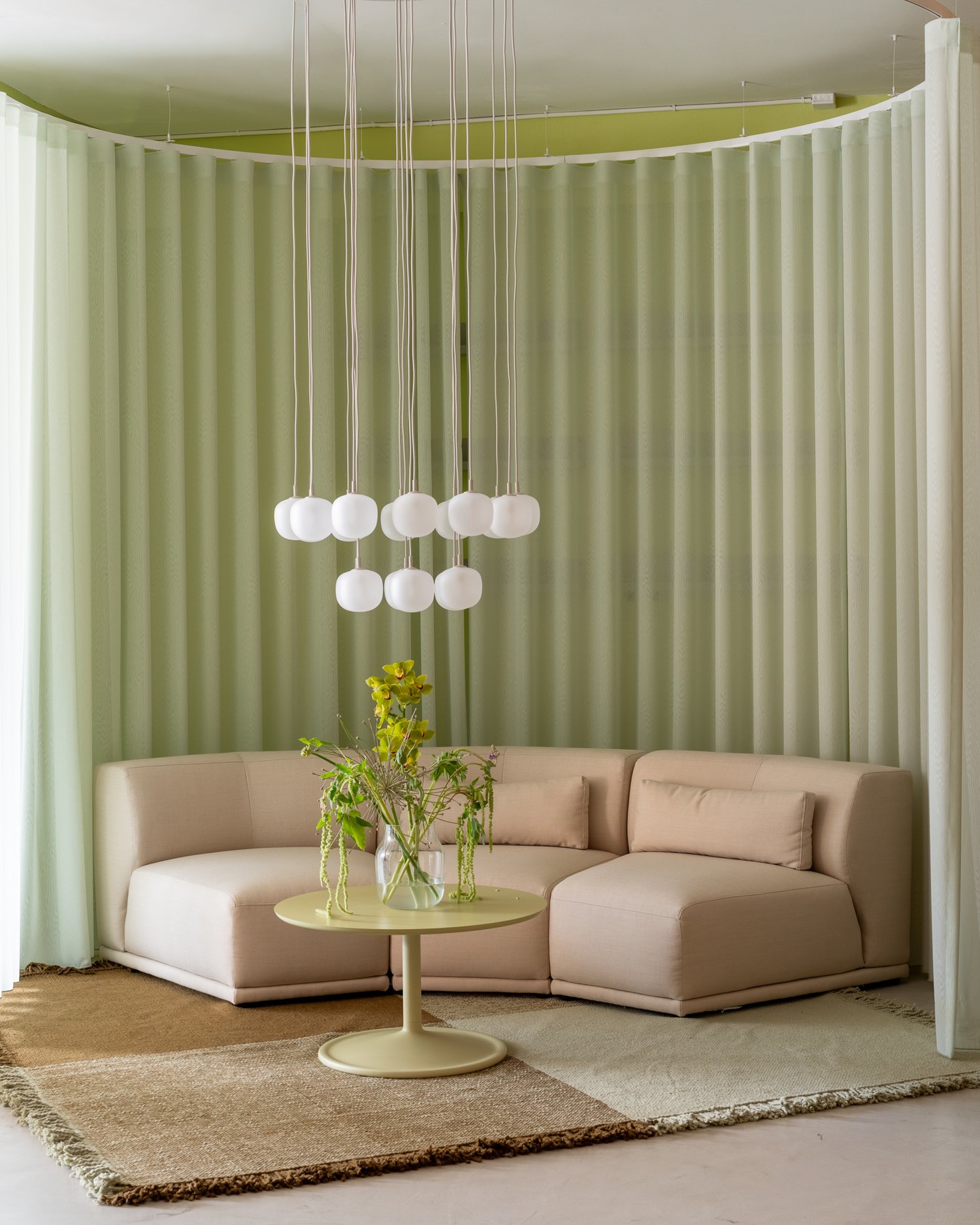 /cdn-cgi/image/width=1500,quality=85,format=auto/globalassets/katja--nanna/3days-landing-page/muuto-showroom-3dd-2026-lo-res-38.jpg