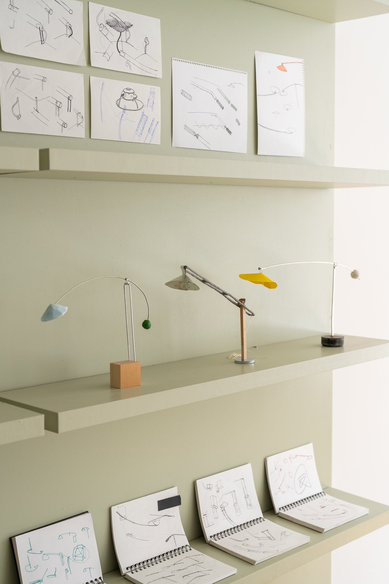 /cdn-cgi/image/width=1500,quality=85,format=auto/globalassets/katja--nanna/3days-recap-story/images/muuto-showroom-3dd-2026-contra-floor-lamp-proces-03-lo-res.jpg