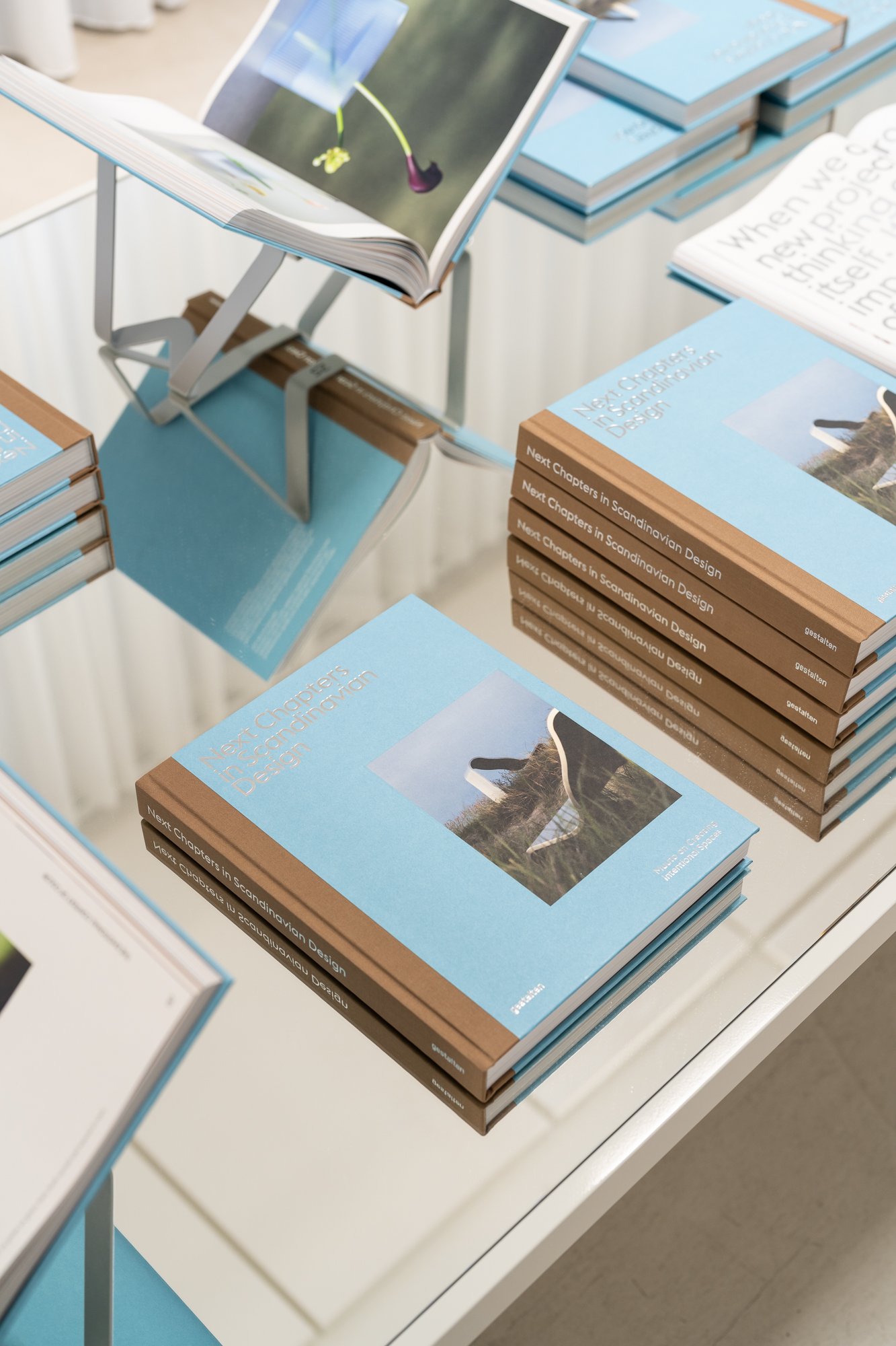 /cdn-cgi/image/width=1500,quality=85,format=auto/globalassets/katja--nanna/3days-recap-story/images/muuto-showroom-3dd-2026-next-chapters-02-lo-res.jpg